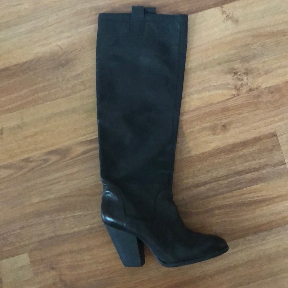 Vince Camuto boots